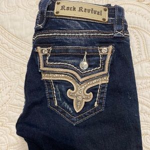 Like new Rock Revival Ankle Skinny jeans in sz 25.